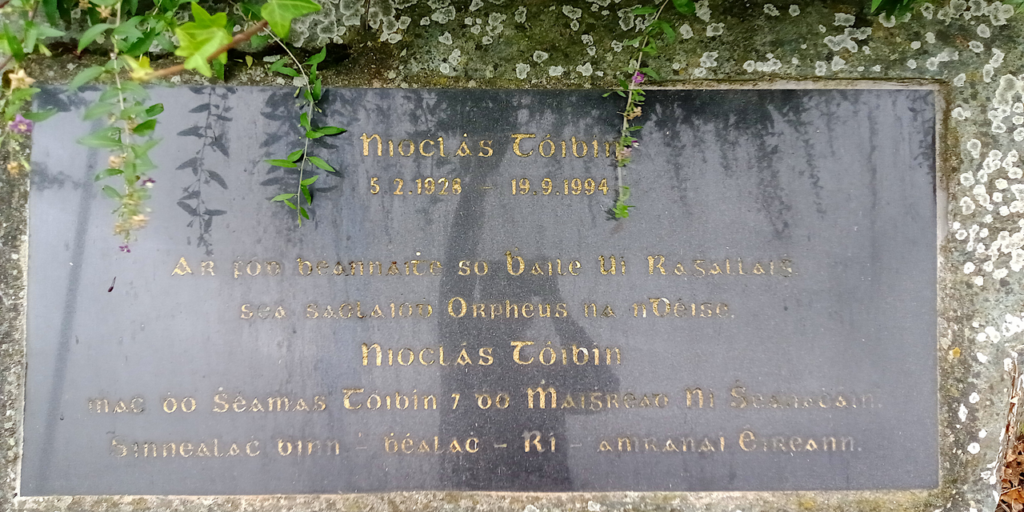 Nioclás Tóibín